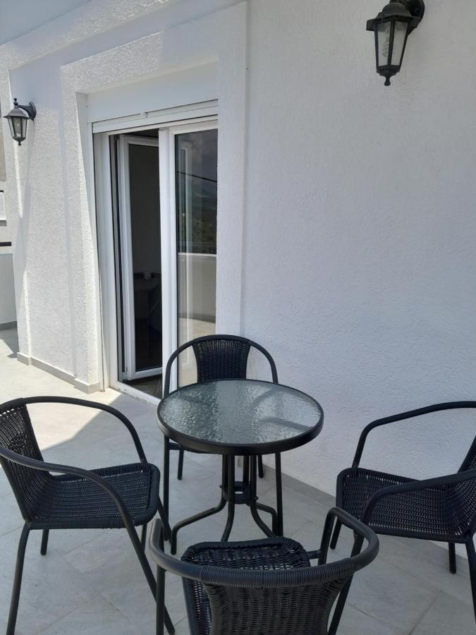 באר Apartmani Buena Vista מראה חיצוני תמונה